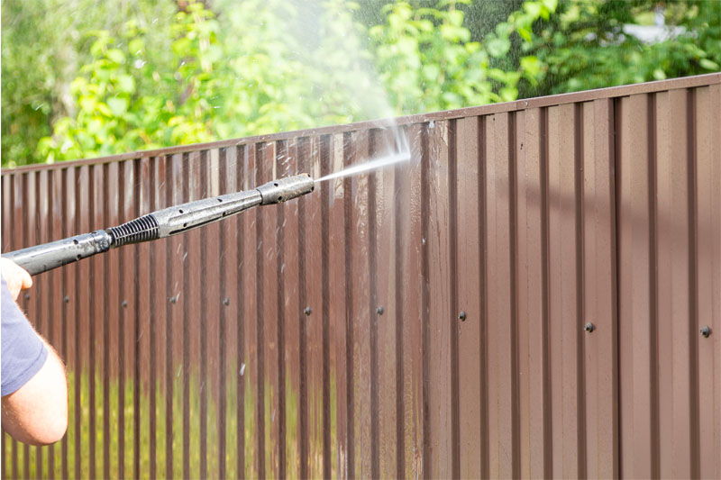 Fence Cleaning